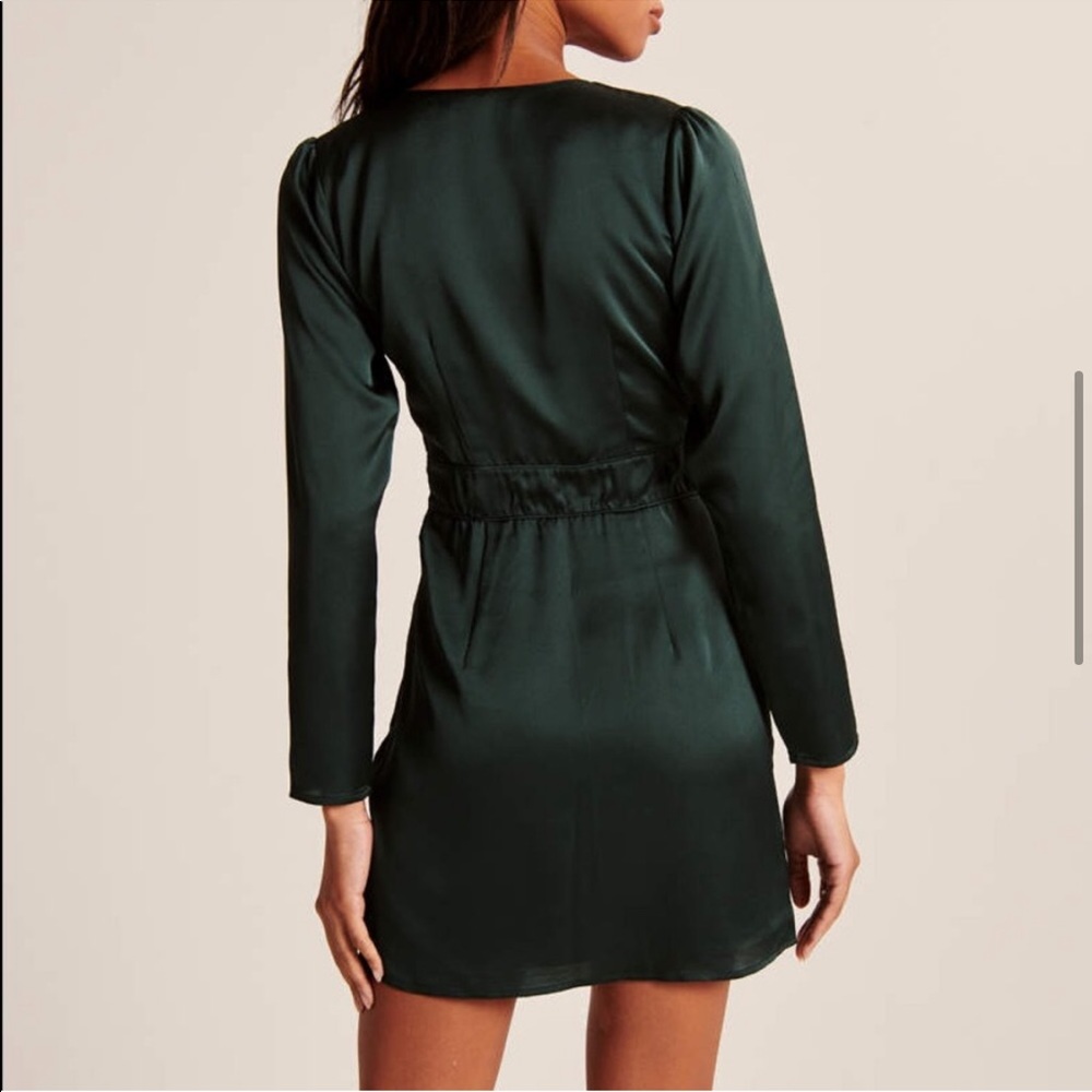 Abercrombie & Fitch Emerald Green Satin Mini Wrap Dress - Picture 5 of 6